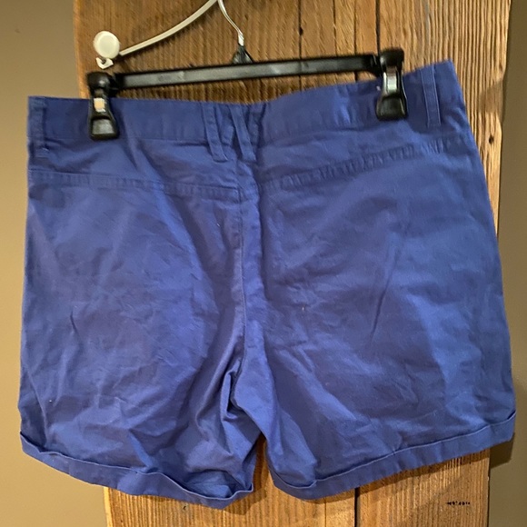 Shorts - Picture 2 of 2